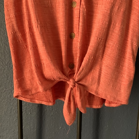 Weatherproof Top with Tie Front - Picture 3 of 4